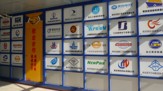 院?，F場仿真教學軟硬